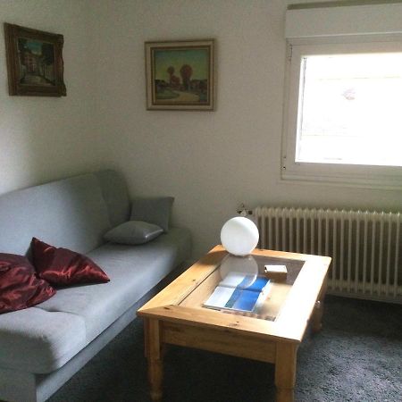 Privates Appartment Ferienwohnung Im Einfamilienhaus デュッセルドルフ エクステリア 写真